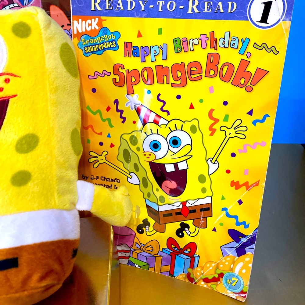 SPONGEBOB SQUAREPANTS NICK JR Happy Birthday SPONGEBOB BOOK